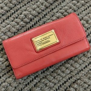 Marc by Marc Jacobs Classic Q long Trifold wallet